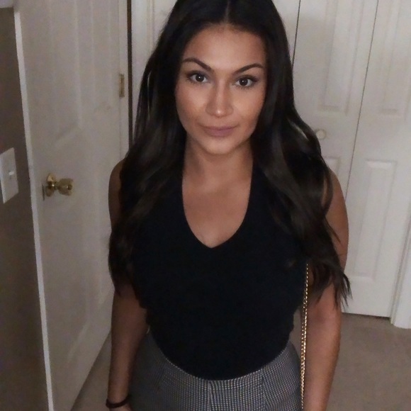 Meet your Posher, Liza - Picture 4 of 9